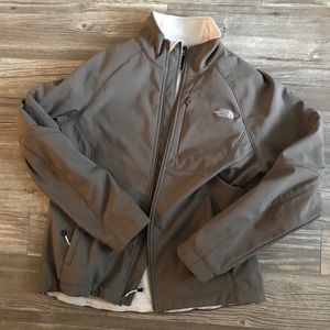 North face jacket L- Never worn